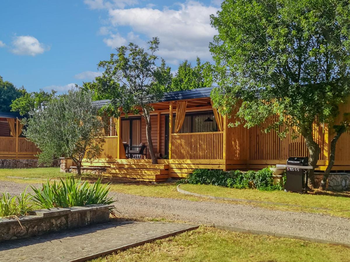 Nord Delux - Micanovi Dvori By Interhome * Obrovac
